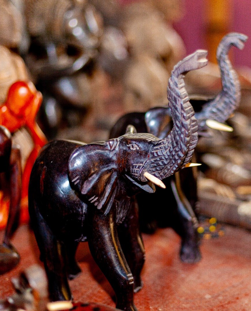 STATUE D’UN ELEPHANT