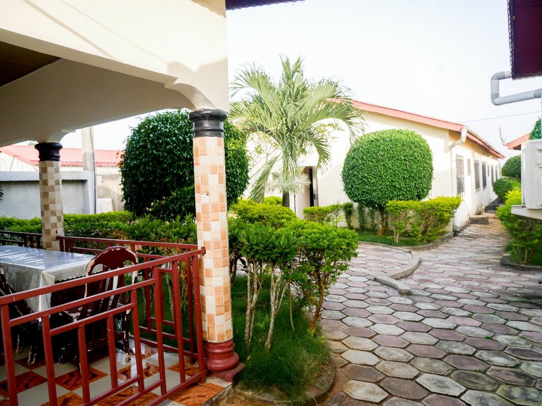 HOTEL SUOMY LOLA