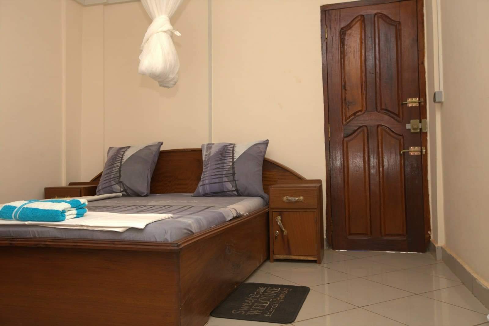 SUITE CHAMBRE SALON