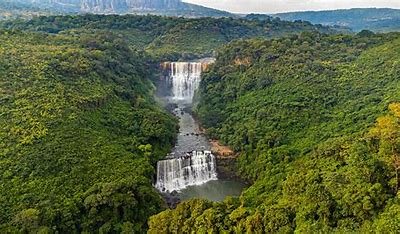Photo — les Chutes de Kambadaga : Le Trésor Naturel de la Moyenne Guinée
